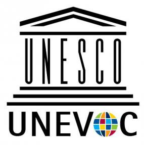 Logo de UNEVOC.